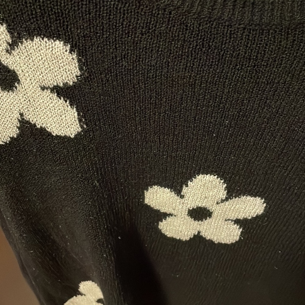 Garage brand size large sweater. Black with white flowers. Lightweight. - Picture 5 of 9